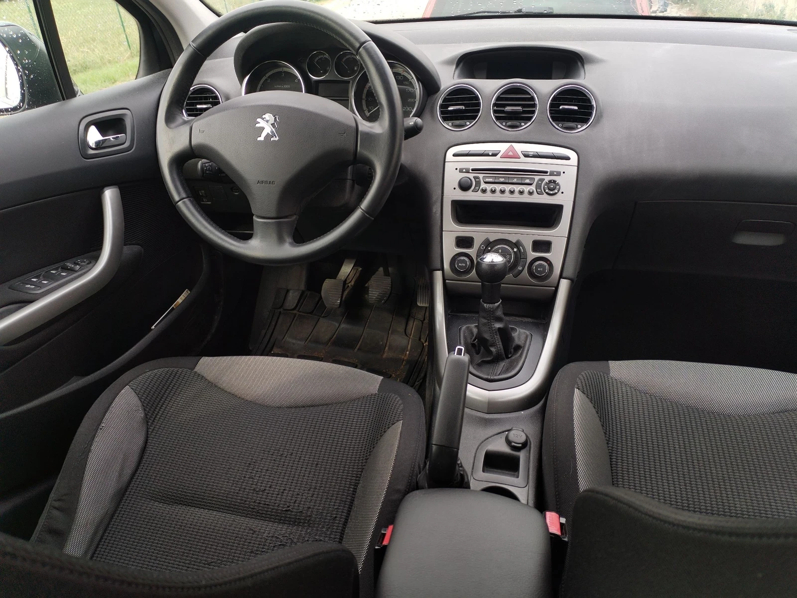 Peugeot 308 1.6 HDI FEIS, снимка 12 - Автомобили и джипове - 55327962