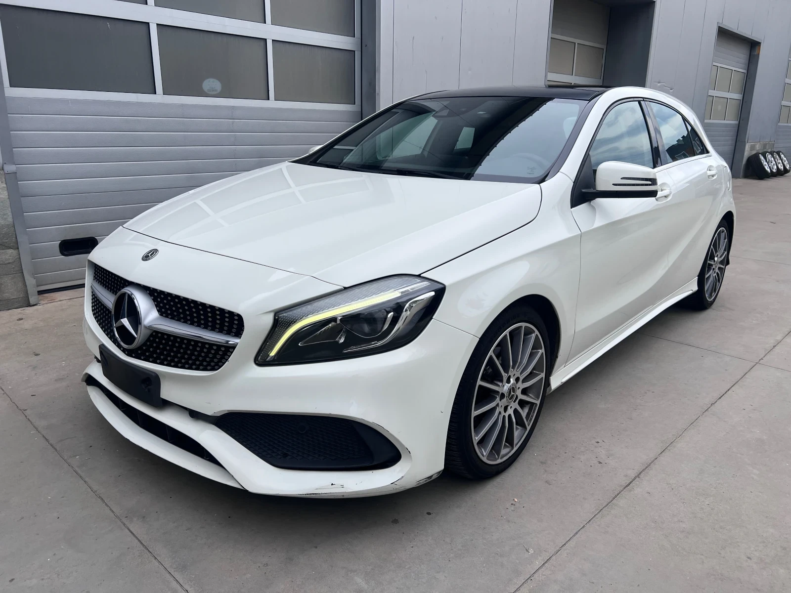 Mercedes-Benz A 180 180d Premium