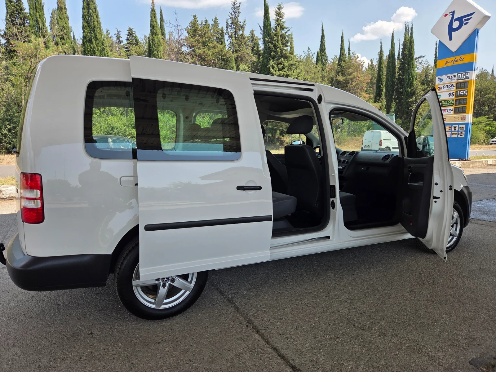 VW Caddy 2, 0 tdi 102 hp, снимка 7 - Автомобили и джипове - 55570584