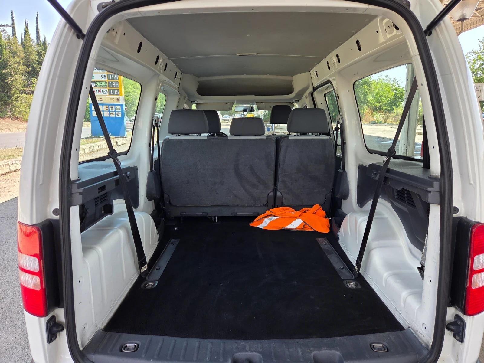 VW Caddy 2, 0 tdi 102 hp, снимка 12 - Автомобили и джипове - 55570584