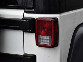 Jeep Wrangler * ONE OWNER, ACCIDENT FREE, WELL MAINTAINED, 4 DOO, снимка 8