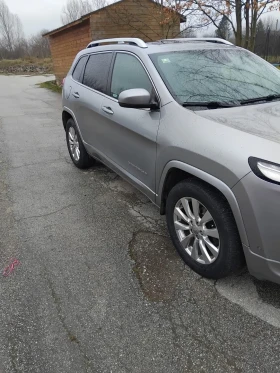 Jeep Cherokee KL - 14400 € / 28163.95 лв. - 36774175 3