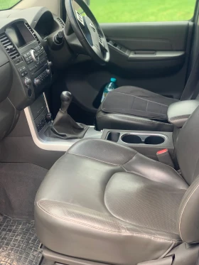 Nissan Navara - 9500 € / 18580.38 лв. - 74974241 14