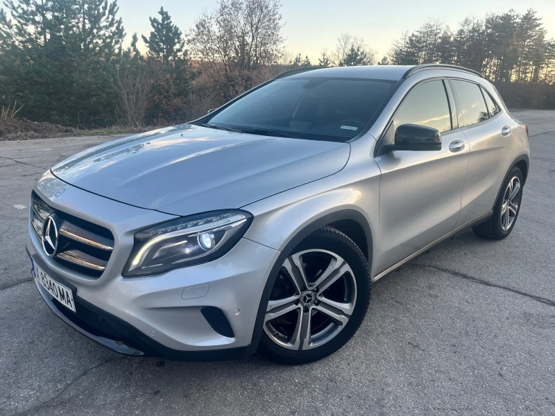 Mercedes-Benz GLA 220 4-matic/НАПЪЛНО ОБСЛУЖЕНА/КАТО НОВА/, снимка 1 - Автомобили и джипове - 49278099