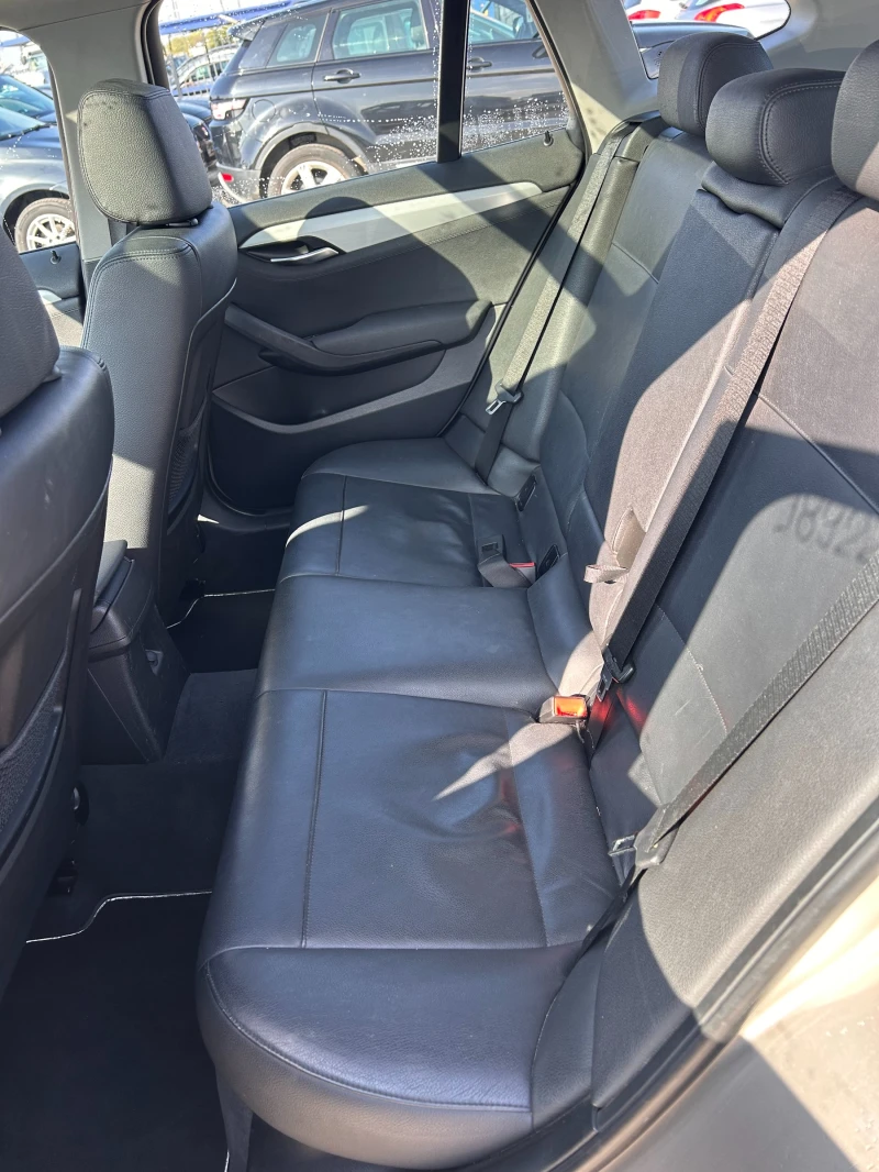 BMW X1 1.8XDRIVE AVTOMAT/KOJA/PANORAMA/NAVI EURO 5, снимка 10 - Автомобили и джипове - 52066784