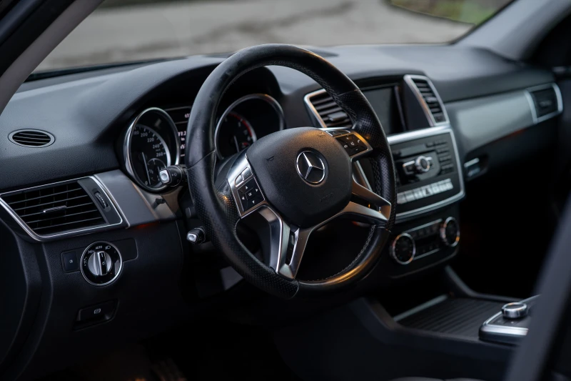 Mercedes-Benz ML 350, снимка 6 - Автомобили и джипове - 52634499