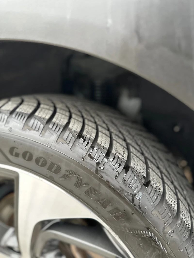 Hyundai Tucson 2.0 CRDI XPOSSIBLE 4WD PANO AUTO, снимка 17 - Автомобили и джипове - 52640439