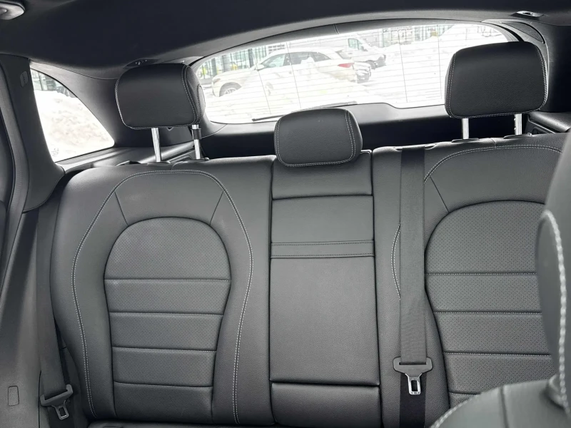 Mercedes-Benz GLC 300 4MATIC OFFROAD * PANO * KEYLESS * BURMESTER * , снимка 10 - Автомобили и джипове - 53483738