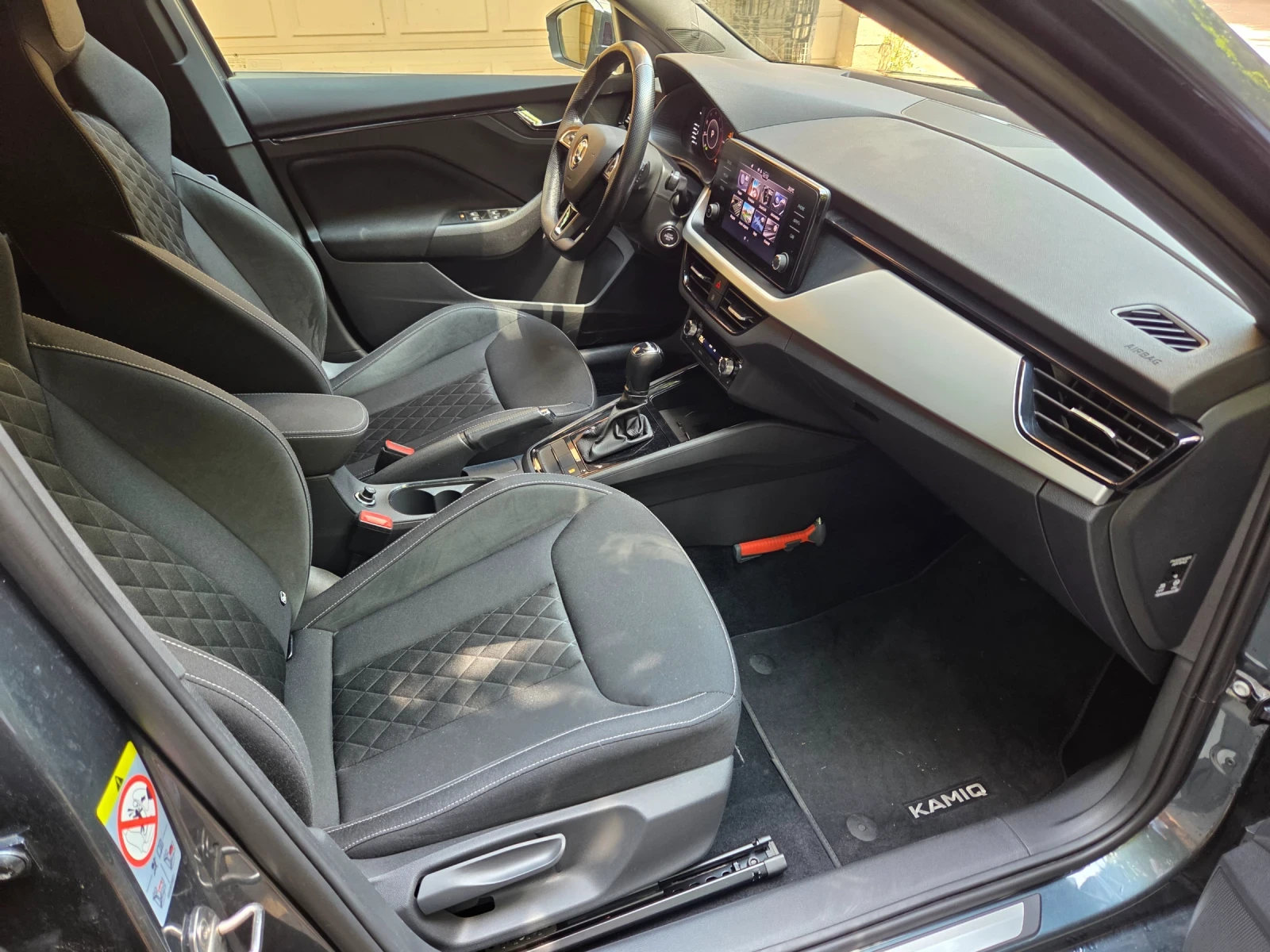 Skoda Kamiq 1.5 Sport Business - изображение 9