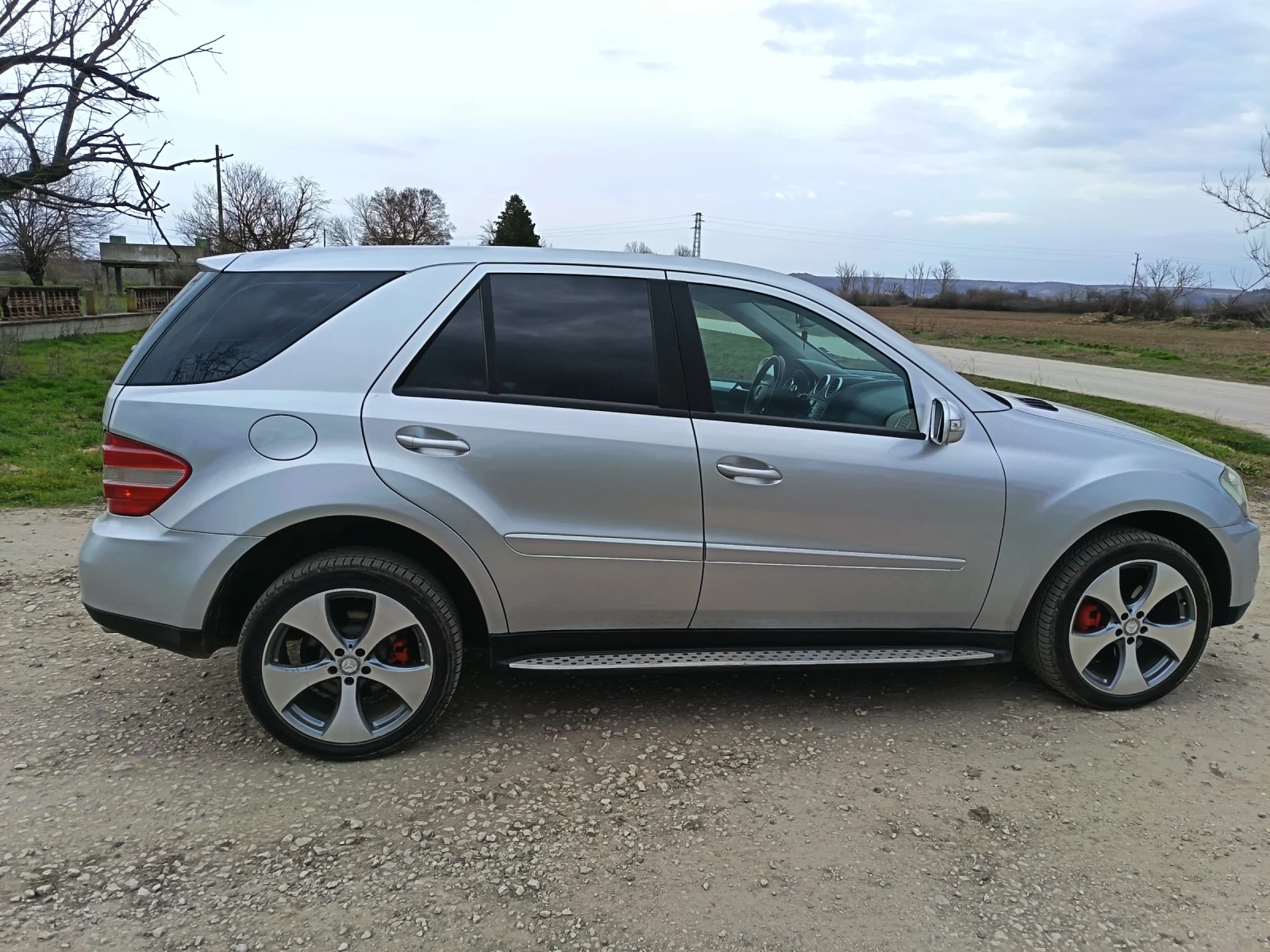 Mercedes-Benz ML 320, снимка 5 - Автомобили и джипове - 53916847