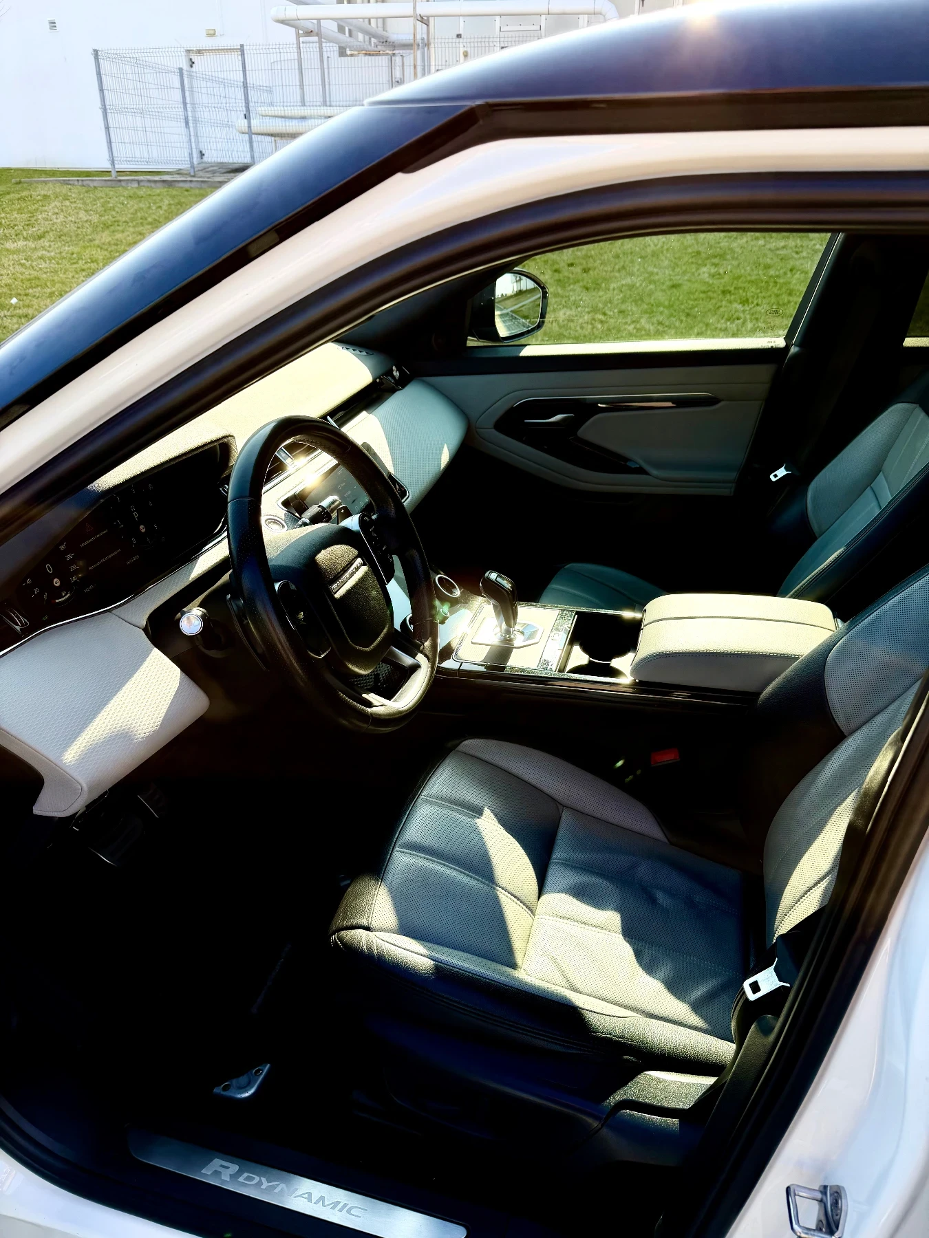 Land Rover Evoque Range Rover Evoque II 2.0 Td4 Mild Hybrid AWD, снимка 8 - Автомобили и джипове - 53929732