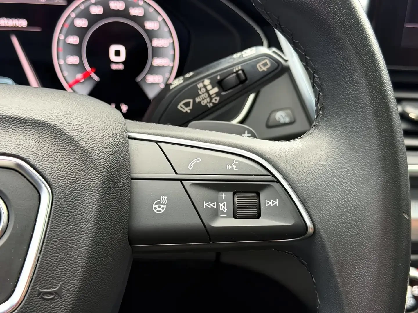 Audi Q5 SPORTBACK| AWD| LEATHER| BLIND SPOT| PANO, снимка 11 - Автомобили и джипове - 54680191