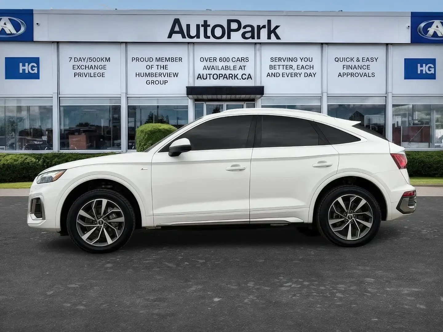 Audi Q5 SPORTBACK| AWD| LEATHER| BLIND SPOT| PANO, снимка 2 - Автомобили и джипове - 54680191