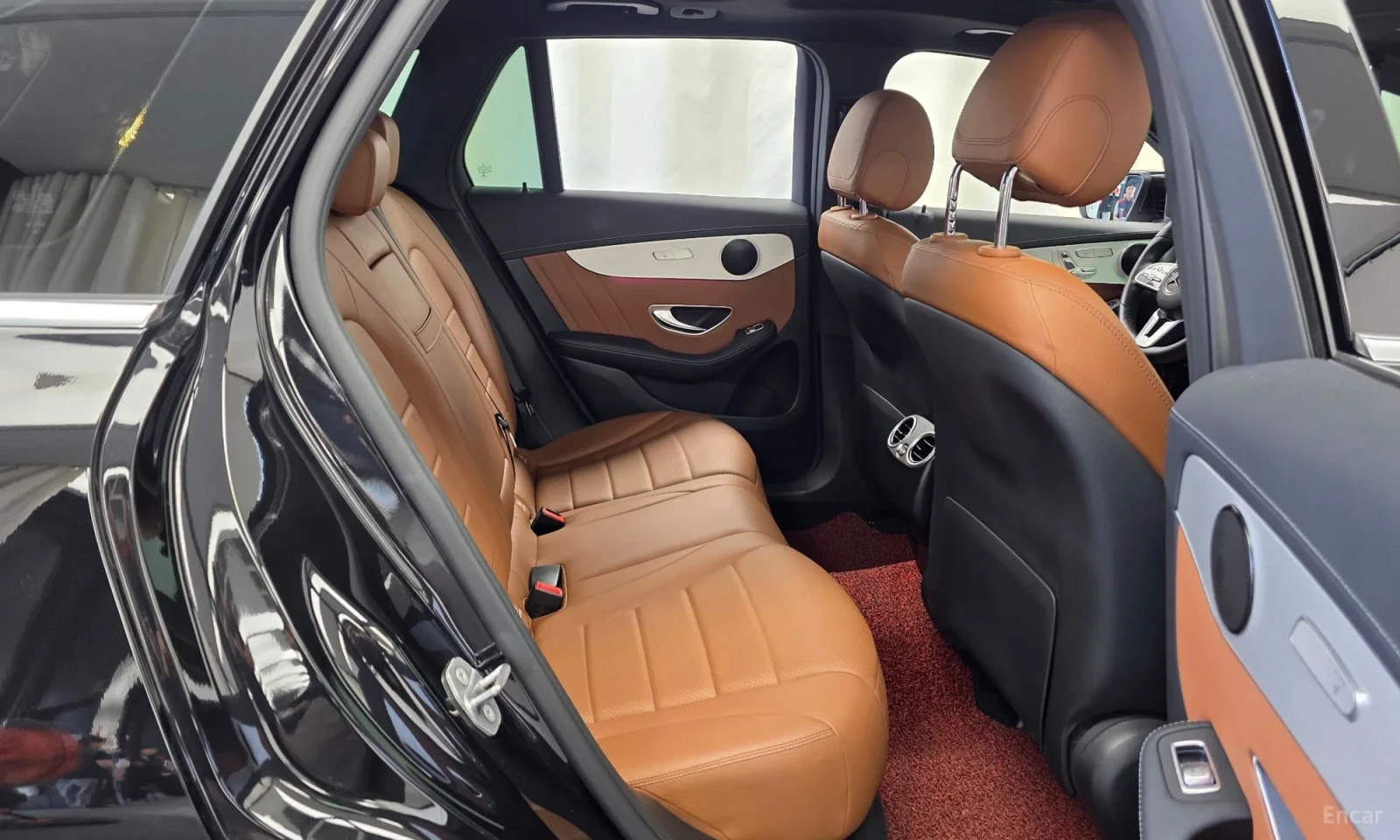 Mercedes-Benz GLC 220, снимка 12 - Автомобили и джипове - 55282536
