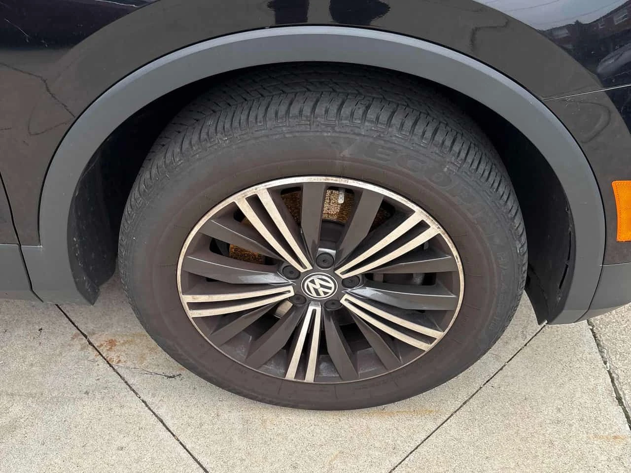 VW Tiguan Highline | CARFAX | АВТОКРЕДИТ БЕЗ ПЪРВОНАЧАЛНА , снимка 6 - Автомобили и джипове - 55598614