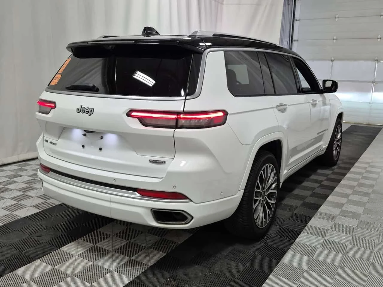 Jeep Grand cherokee * SUMMIT RESERVE * CARFAX * , снимка 3 - Автомобили и джипове - 55610908