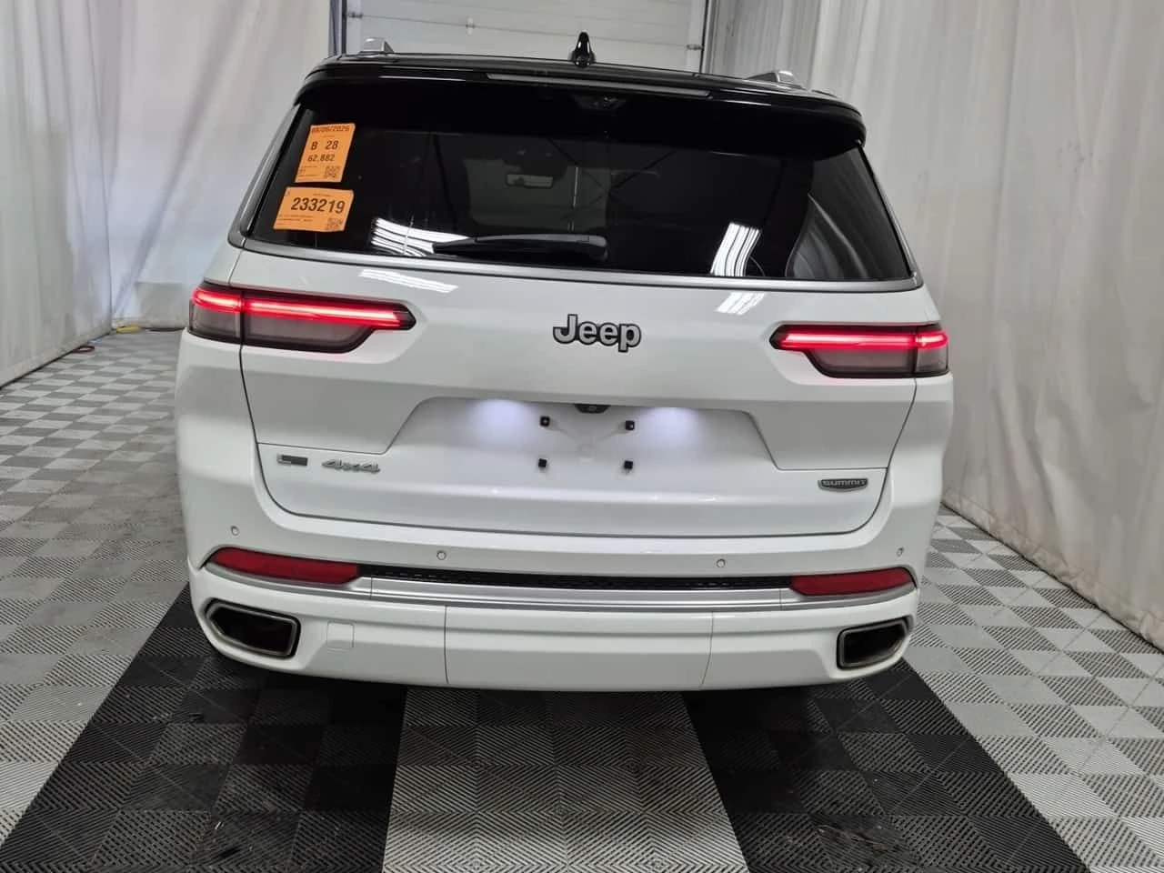 Jeep Grand cherokee * SUMMIT RESERVE * CARFAX * , снимка 4 - Автомобили и джипове - 55610908