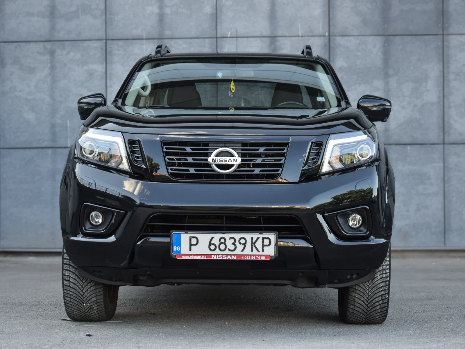 Nissan Navara Blackedition бартер /лизинг/топ авомобил , снимка 5 - Автомобили и джипове - 56331092