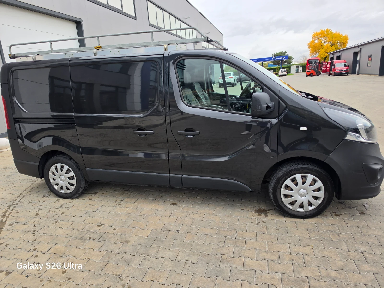 Opel Vivaro, снимка 3 - Бусове и автобуси - 56478793