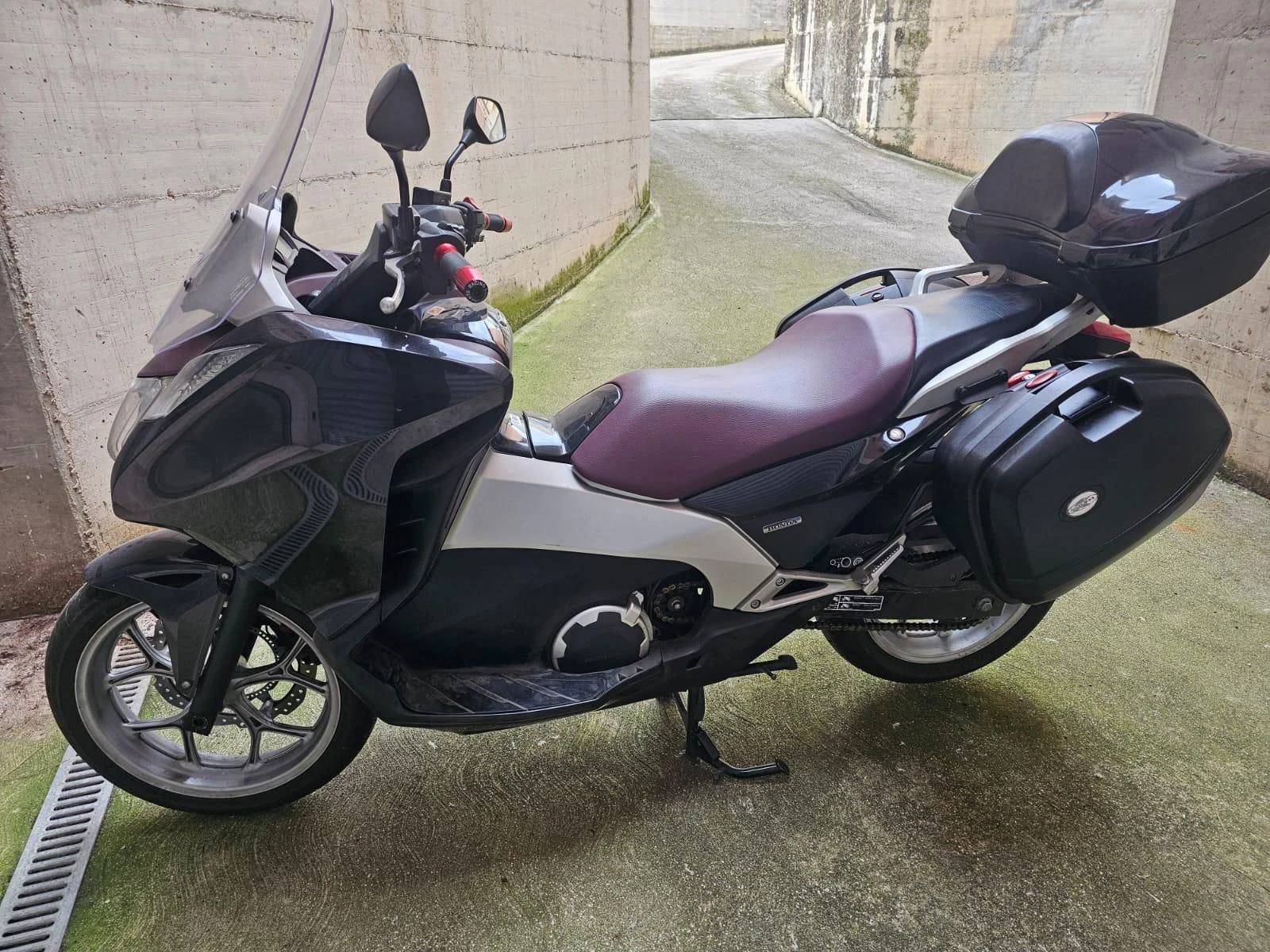 Honda Integra 700cc, снимка 11 - Мотоциклети и мототехника - 53935519