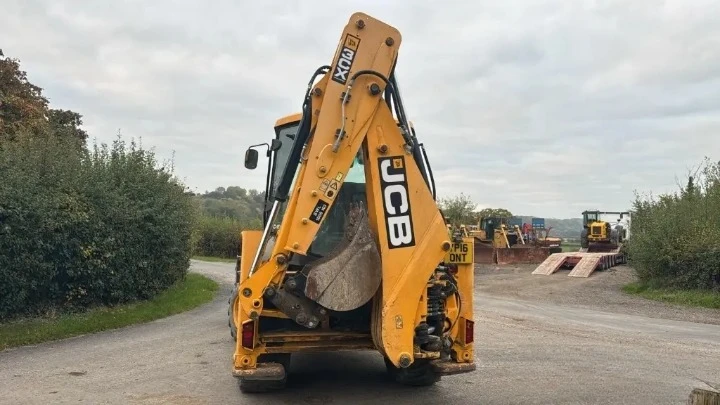 Багер JCB 3CX SM - изображение 4