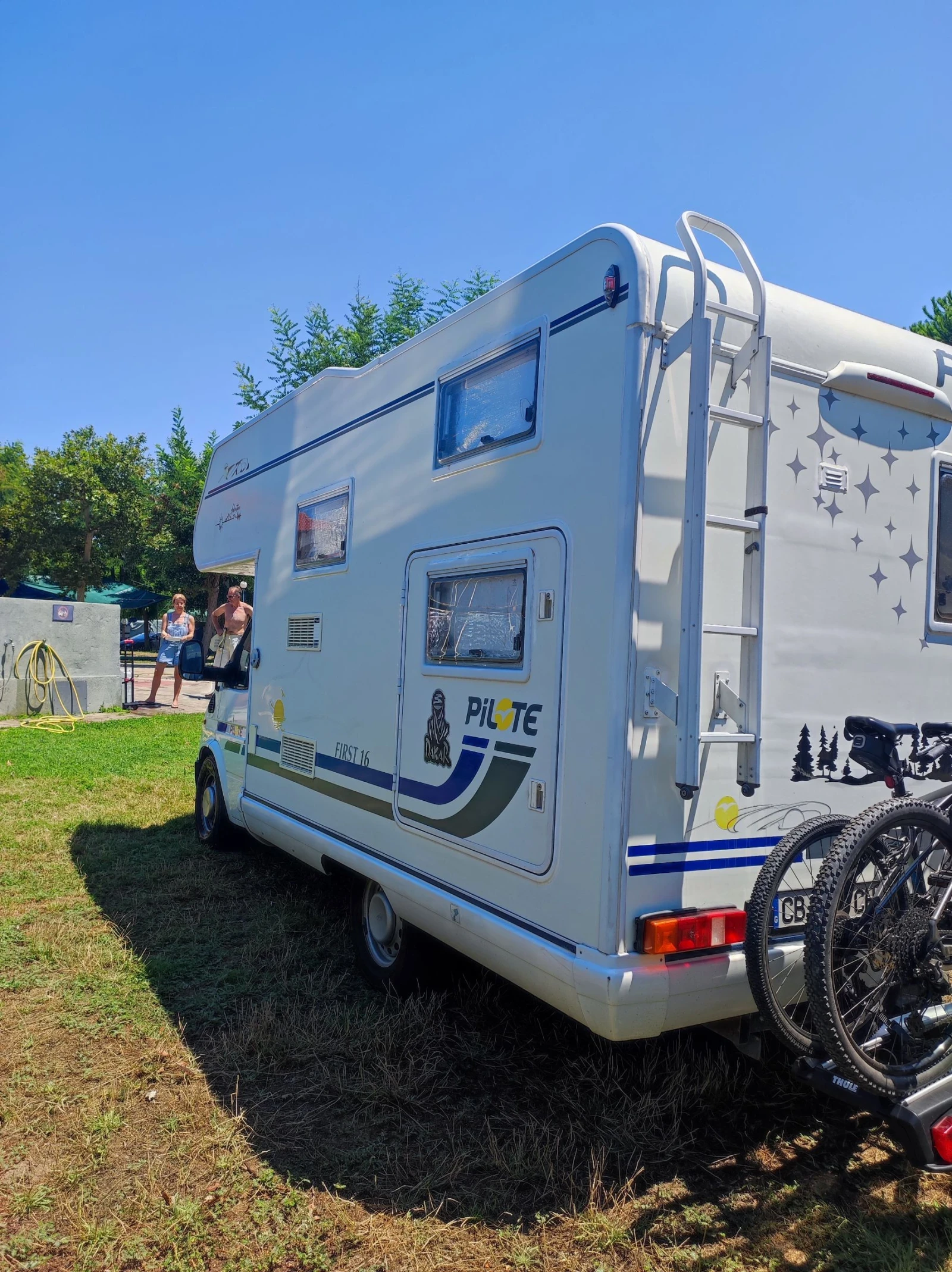 Кемпер Ford Transit , снимка 16 - Каравани и кемпери - 52307901