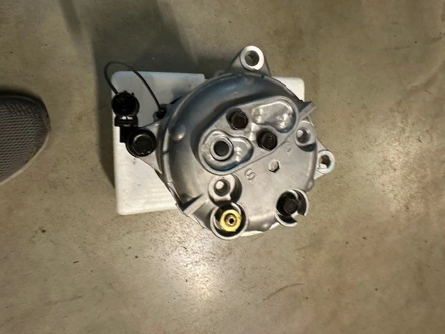 Компресор за климатик ZEXEL за Volvo, снимка 6 - Части - 50483042