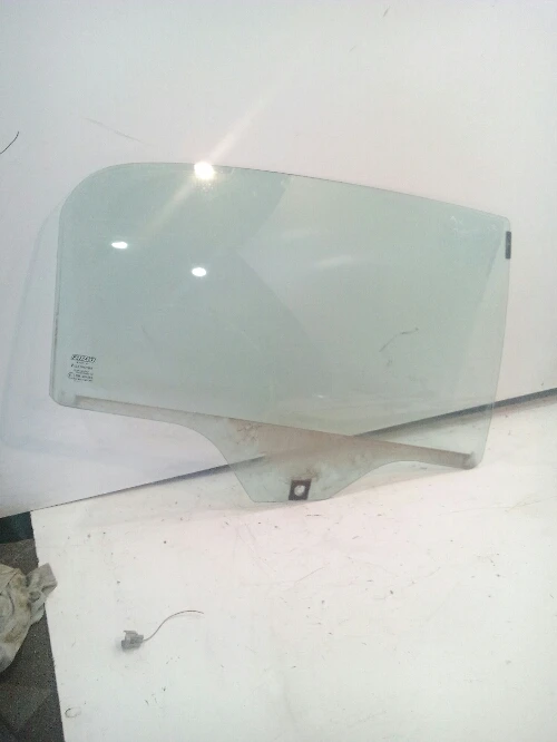 стъкло задно дясно фиат пунто 