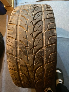 Гуми Всесезонни 295/45R20, снимка 1 - Гуми и джанти - 48997451