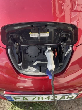 Nissan Leaf  24kWh | ТЕРМОПОМПА | 10/12 bar | Nokian | ОБСЛУЖЕН, снимка 7