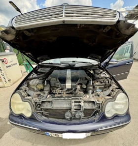 Mercedes-Benz C 320, снимка 13