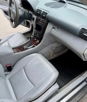 Mercedes-Benz C 320, снимка 9