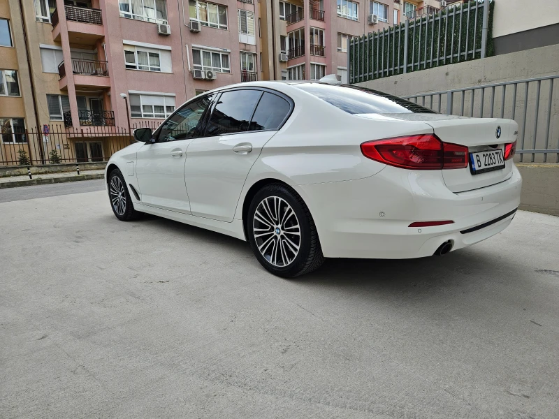 BMW 530E Пълна сервизна история в БМВ, снимка 3 - Автомобили и джипове - 48249916