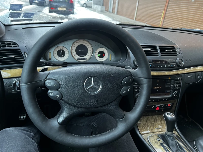 Mercedes-Benz E 320 Пружини/Нови Гуми, снимка 12 - Автомобили и джипове - 48643202