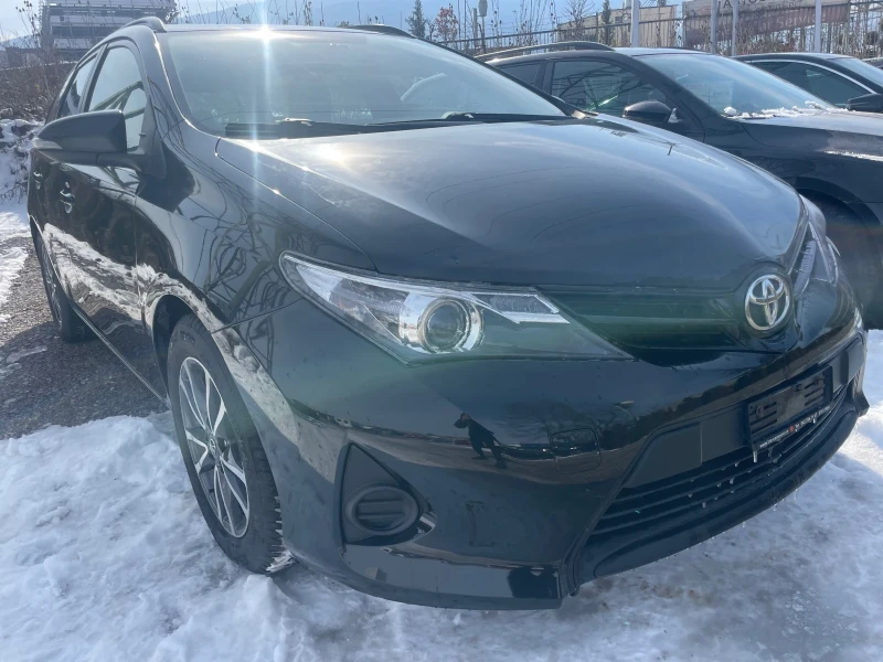 Toyota Auris 1.33i ШВЕЙЦАРИЯ, ПЪЛНА ИСТОРИЯ!, снимка 2 - Автомобили и джипове - 49242737