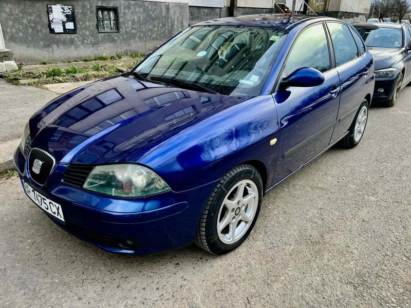 Seat Ibiza, снимка 1 - Автомобили и джипове - 49454136