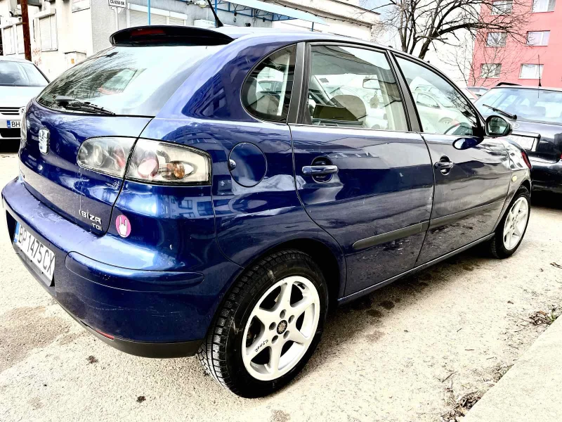 Seat Ibiza, снимка 3 - Автомобили и джипове - 49454136