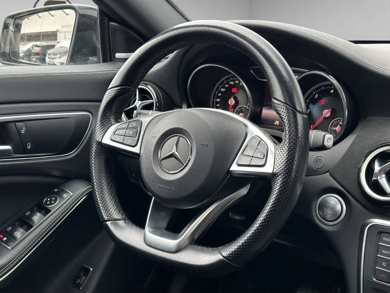 Mercedes-Benz CLA 220 AMG/177HP/EDITION/PANO/CAM/LED/AMBI/KLESS/438v, снимка 10 - Автомобили и джипове - 50302541