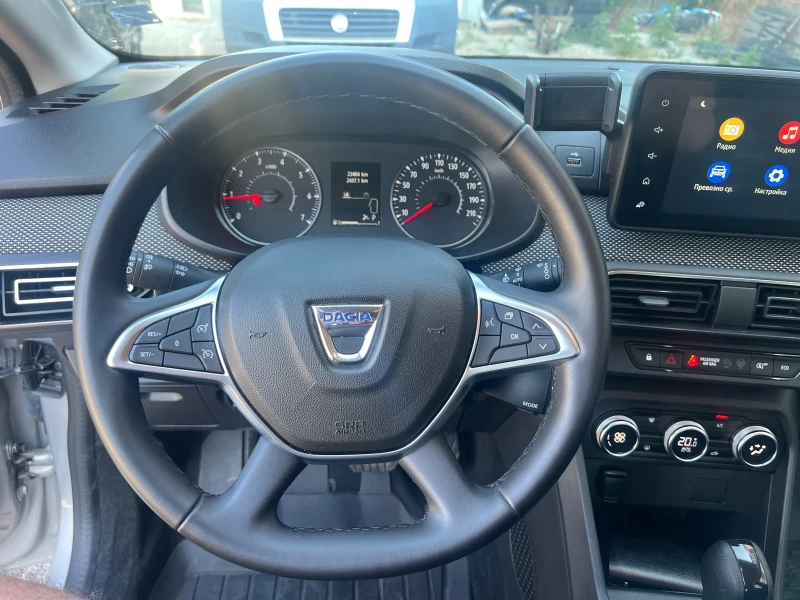 Dacia Logan 1.0i -92 k.c. Автоматик, снимка 14 - Автомобили и джипове - 51329370