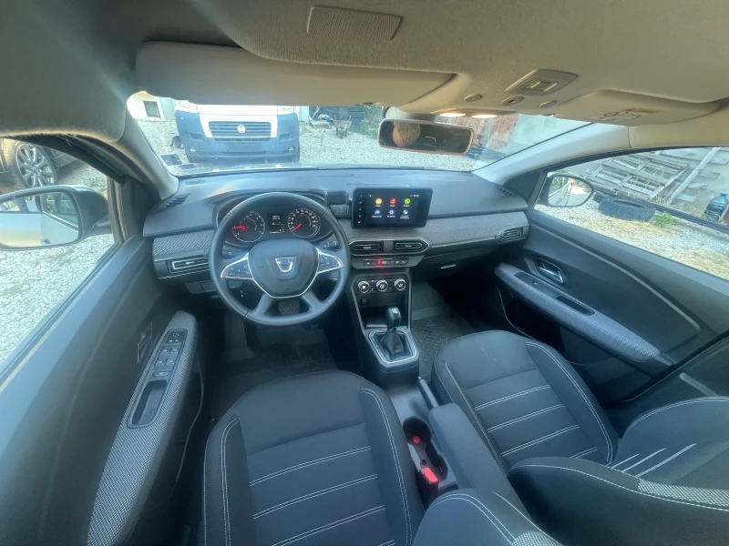 Dacia Logan 1.0i -92 k.c. Автоматик, снимка 11 - Автомобили и джипове - 51329370