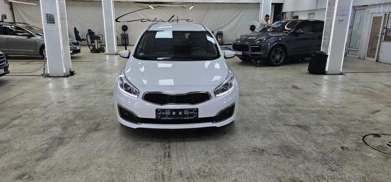 Kia Ceed 1.6 crdi навигация камера Германия  Лизинг , снимка 2 - Автомобили и джипове - 51452279