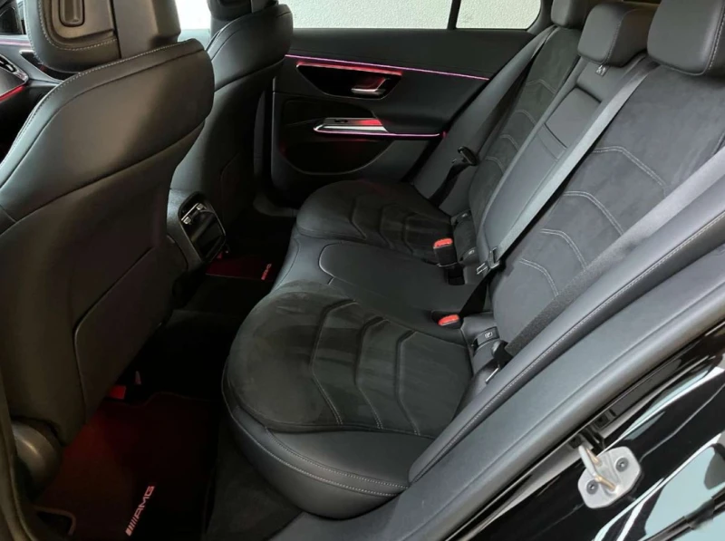 Mercedes-Benz E 200 AMG Line, снимка 10 - Автомобили и джипове - 52882303