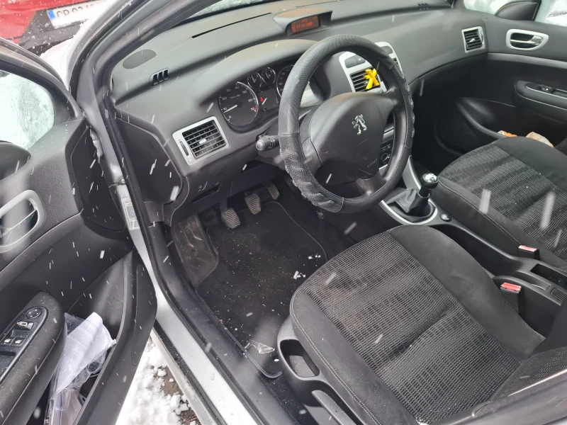 Peugeot 307, снимка 3 - Автомобили и джипове - 53571323