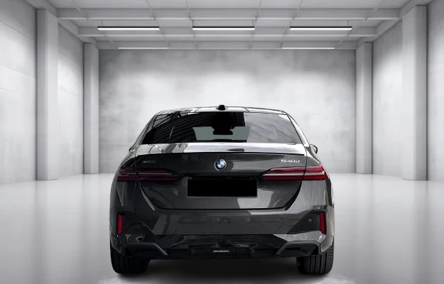 BMW 540 d xDrive = M-Sport = Shadow Line Гаранция - изображение 2