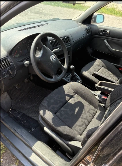VW Golf, снимка 5 - Автомобили и джипове - 55318819