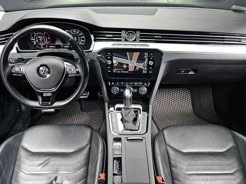 VW Arteon 2.0 Tdi Premium, снимка 14 - Автомобили и джипове - 55610463