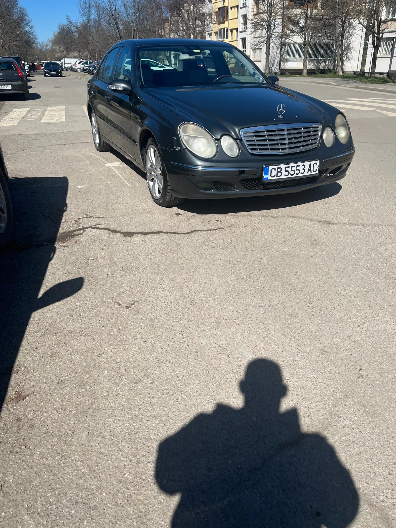 Mercedes-Benz E 200, снимка 1