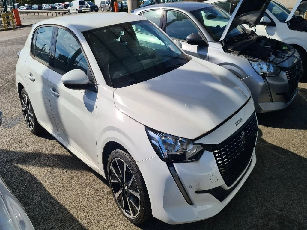 Peugeot 208 1.2THP - изображение 2