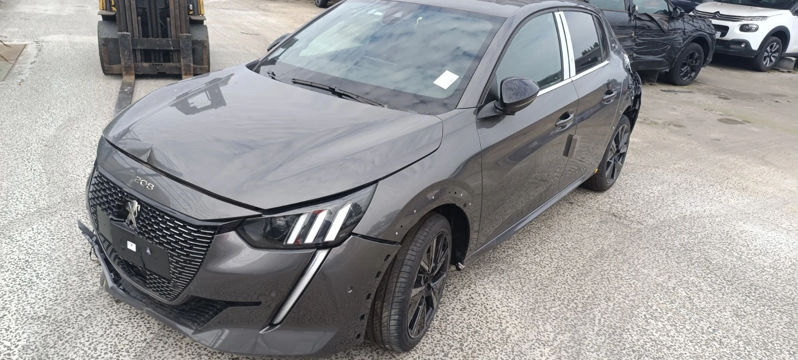 Peugeot 208 1.2THP | Mobile.bg — изображение 11