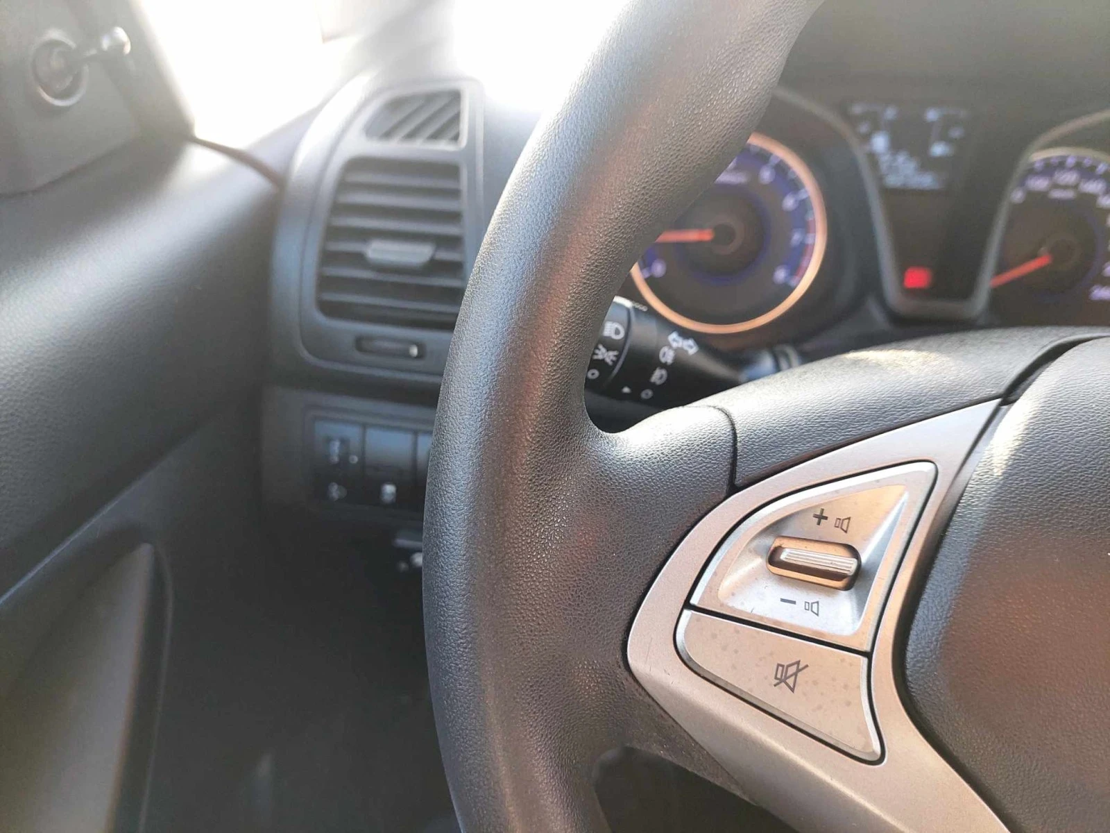 Hyundai Ix20 1,4i 90ps / | Mobile.bg   11